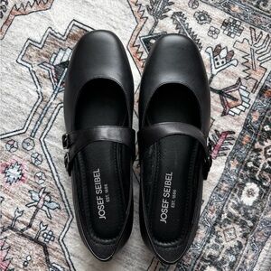 Josef Seibel Black Leather Flats